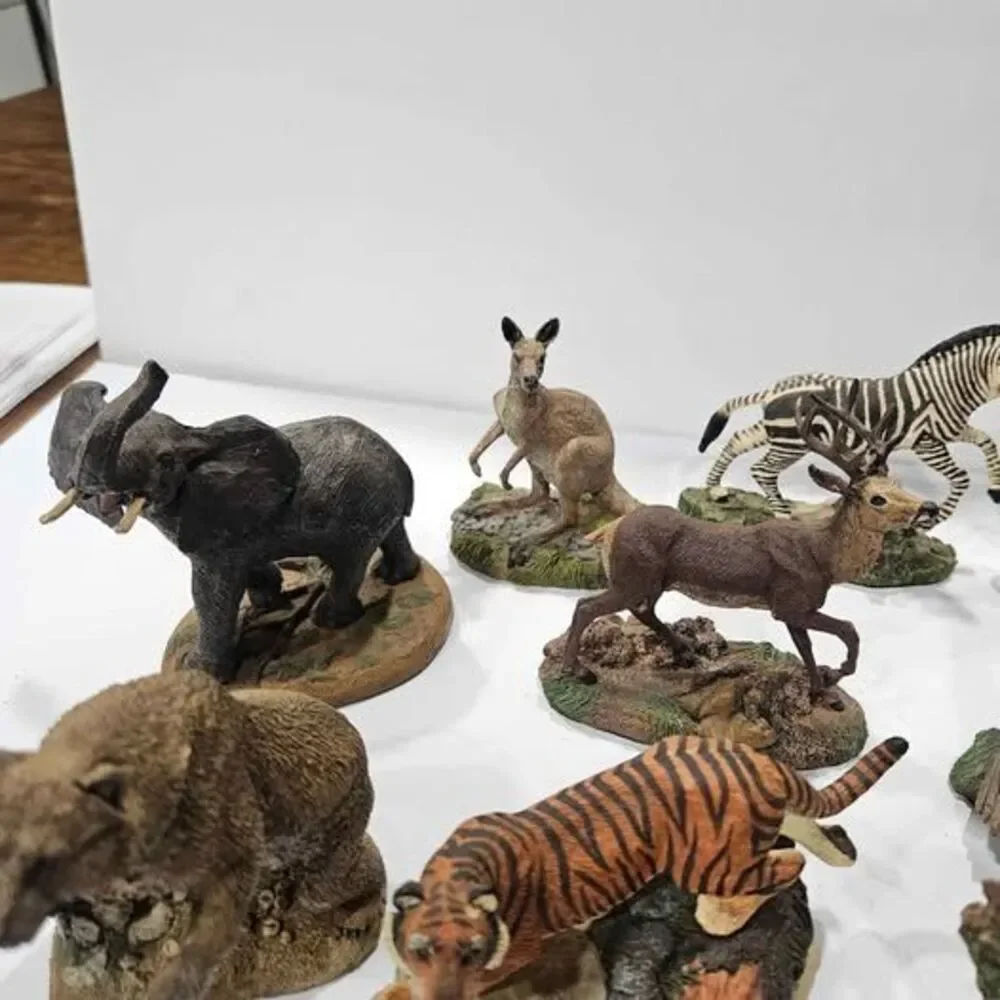 Wildlife preservation trust international Animal Figurines Collection